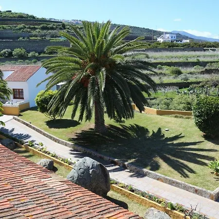 House-in-san-juan-de-la-rambla-pool-roofed-outdoor-kitchen-terrace